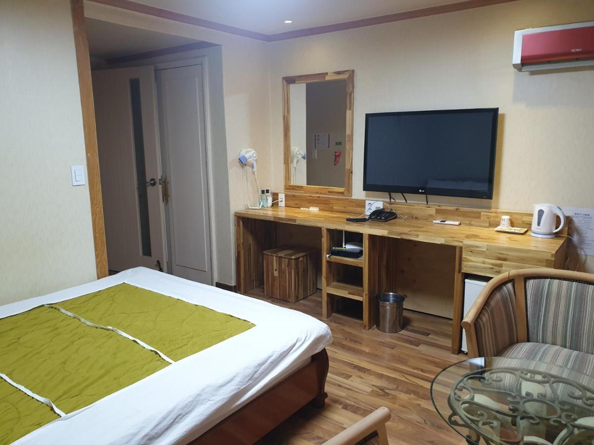 Green And Blue Hotel Pyeongchang Extérieur photo